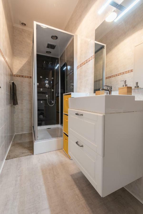 Appartement Coeur De Ville - Wifi - Lave-Seche Linge Pau Eksteriør bilde